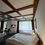 Homely 招待所 3*
